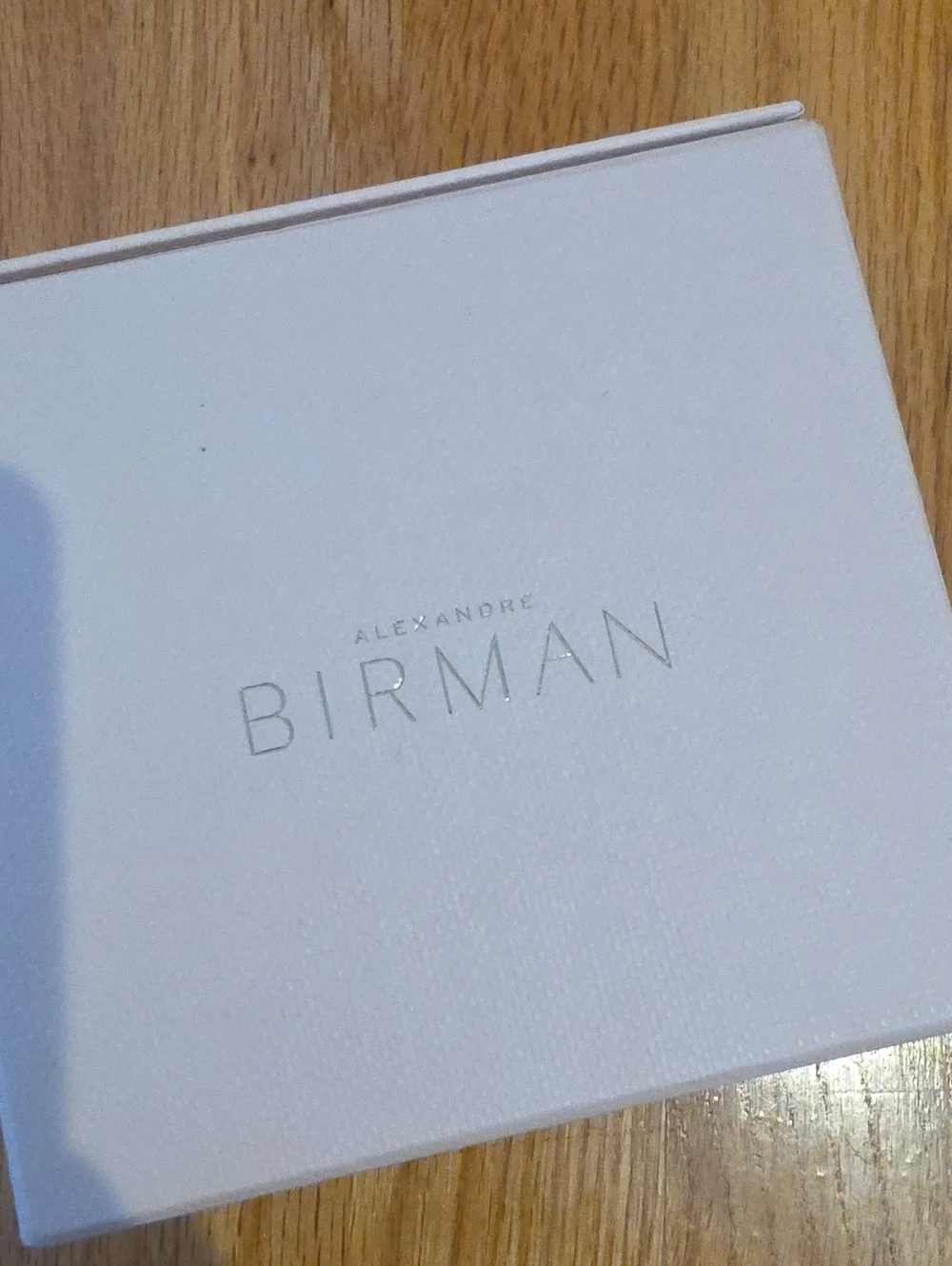 Alexandre Birman Leather Brace With White Textured Box
